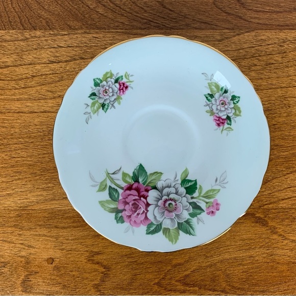 Paragon Teacup Saucer Set Mint Green Red White Roses Single Warrant Bone China - Picture 8 of 15